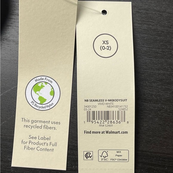 NWT No Boundaries Seamless v-Neck Bodysuit White XS - Picture 3 of 4